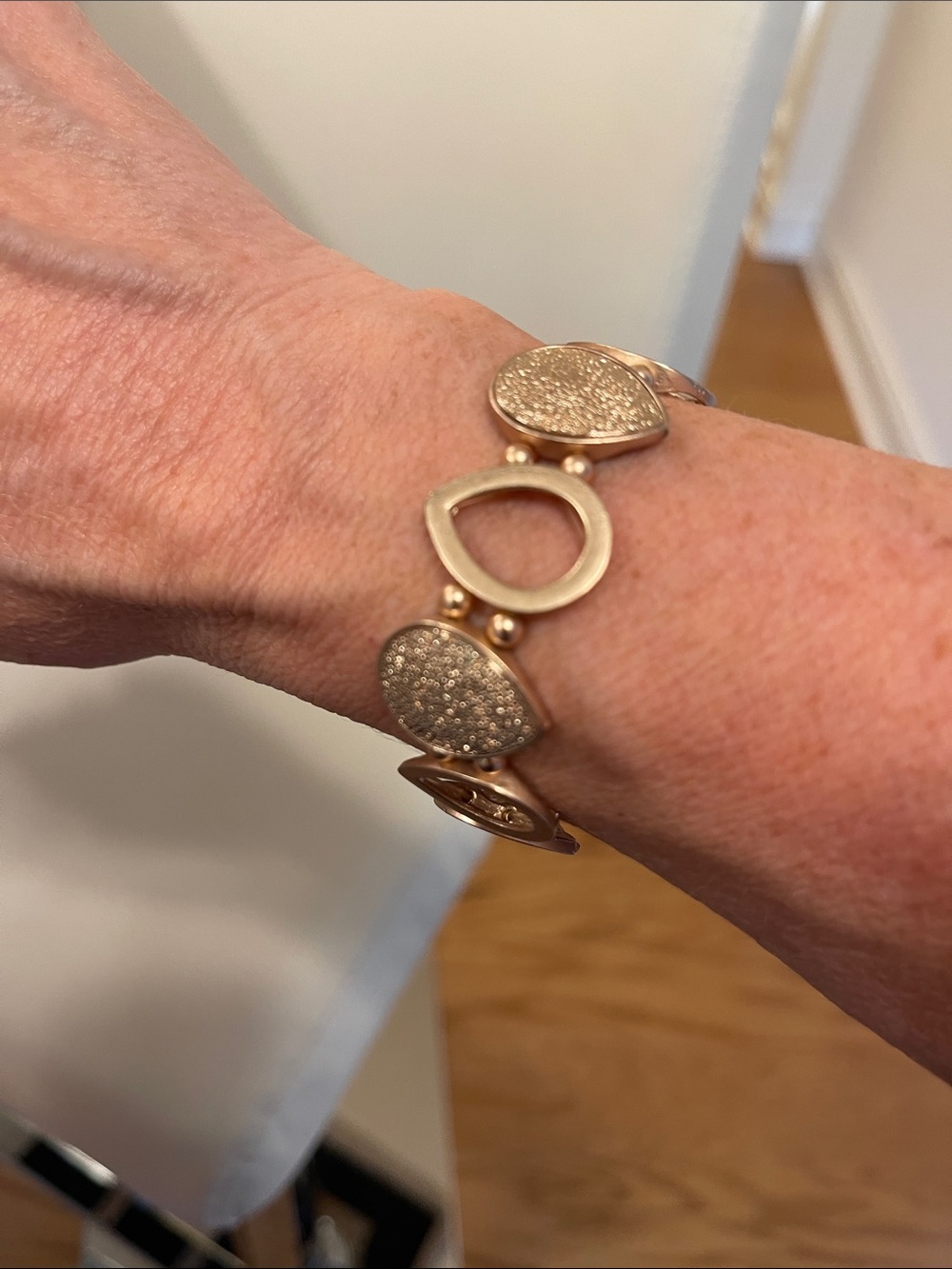 ROSE GOLD TEARDROP ELASTIC BRACELET